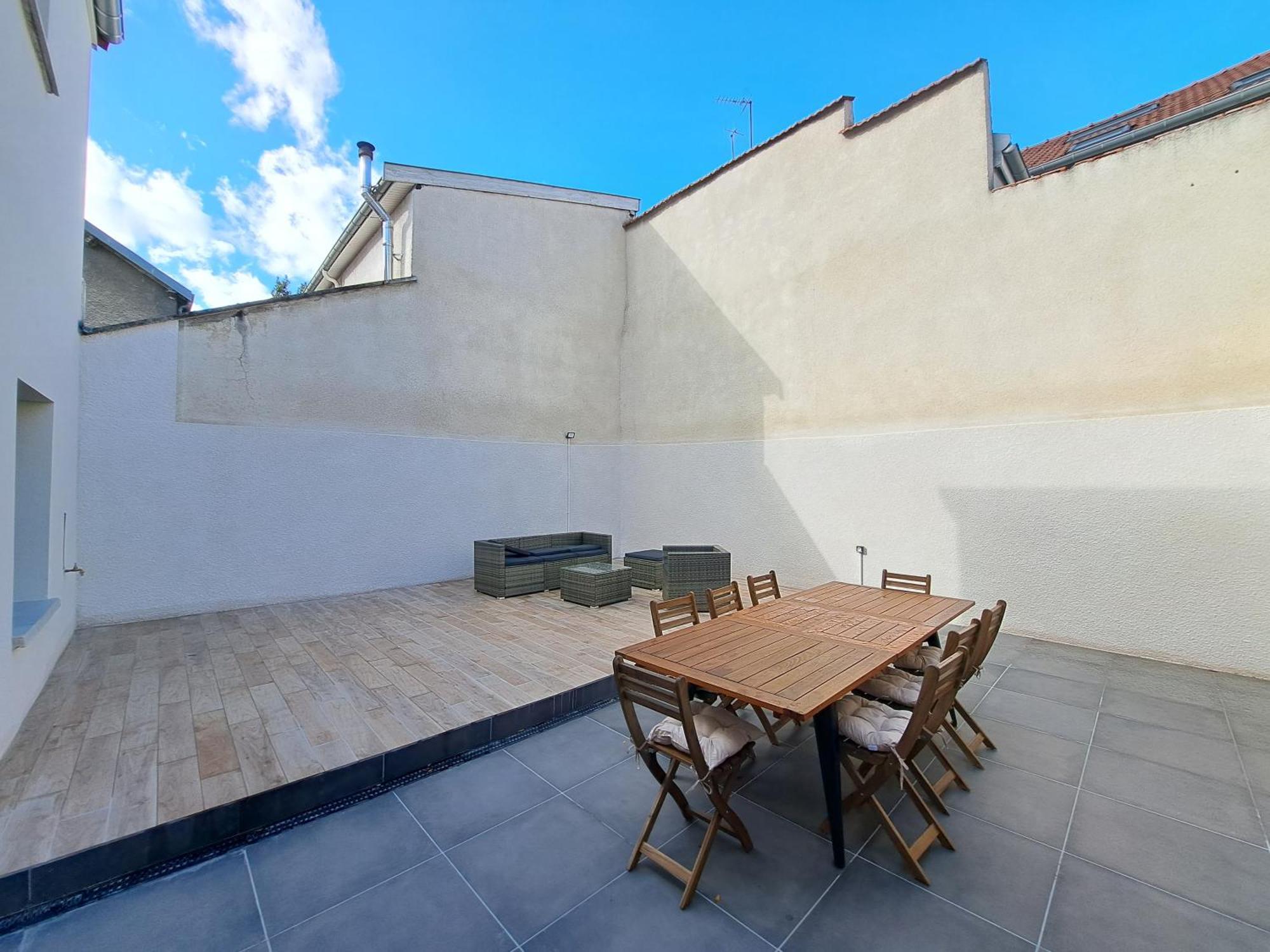 Abu Dhabi, Magnifique Maison Reims Luaran gambar