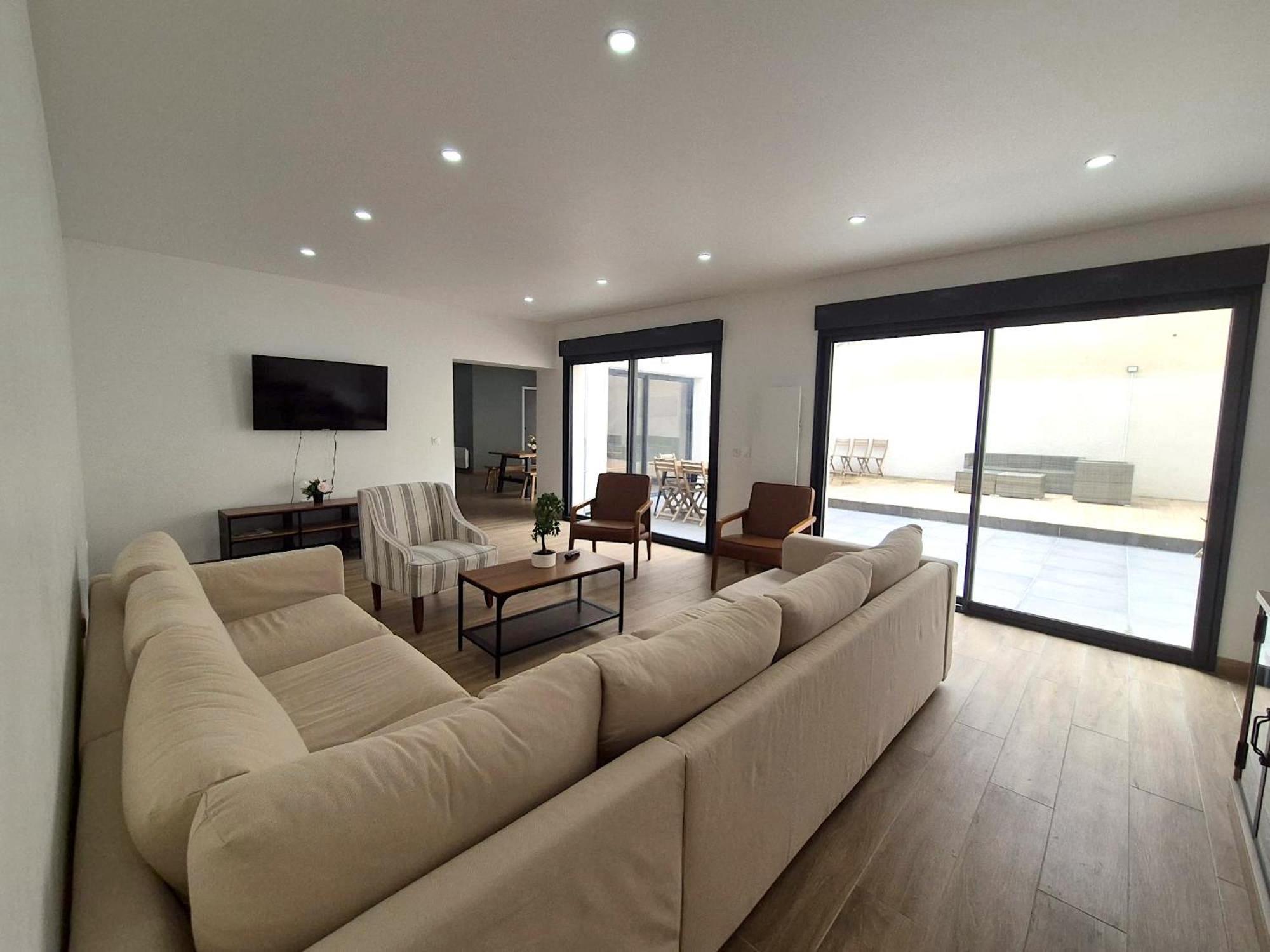 Abu Dhabi, Magnifique Maison Reims Luaran gambar